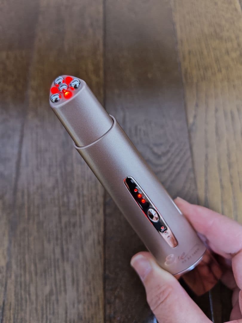 IKKOプロデュース　 MEラボンアイ/目元美顔器