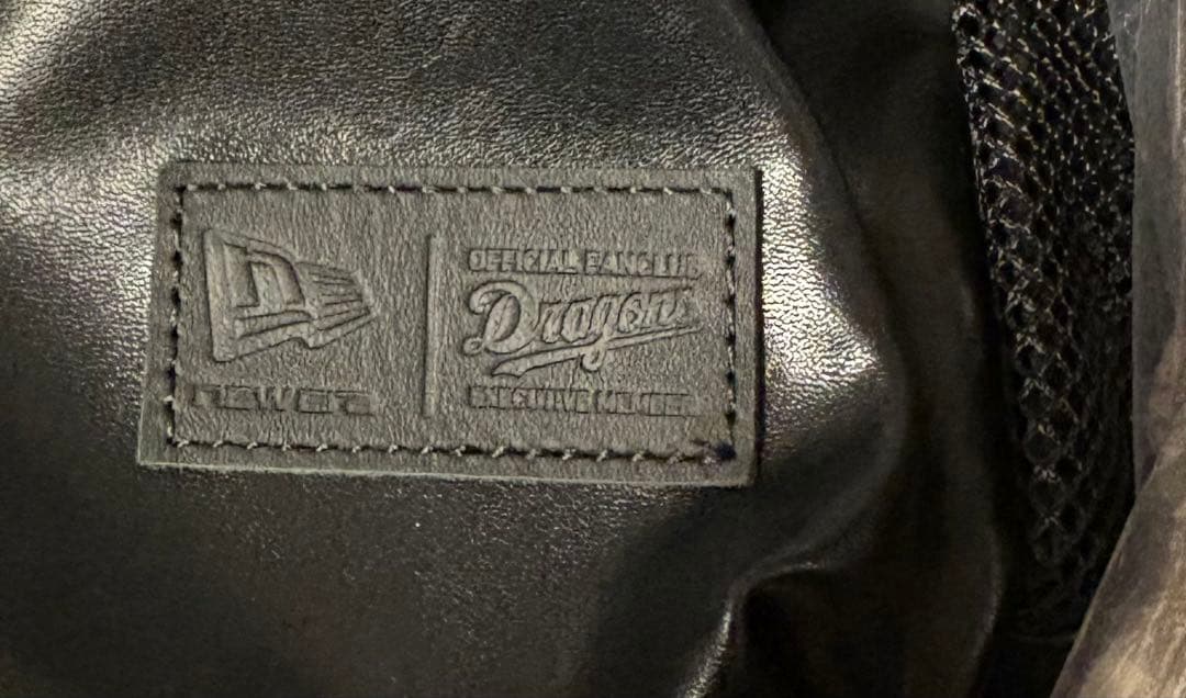 (未使用新品)ドラゴンズ スリングバッグ と20周年ワッペン