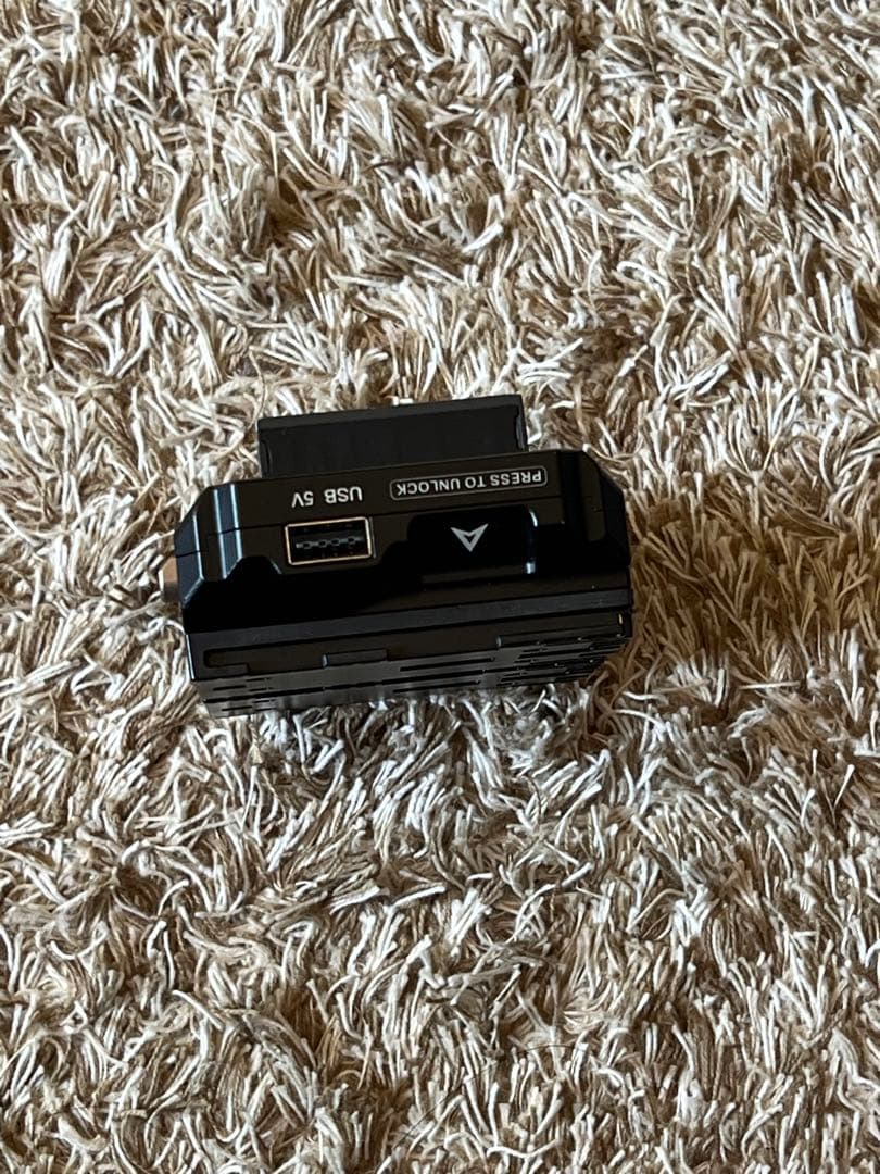 RED Komodo用 TILTA V-MOUNT バッテリーアダプター