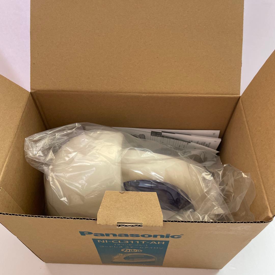 パナソニック　コードレススチームアイロン　新品未使用