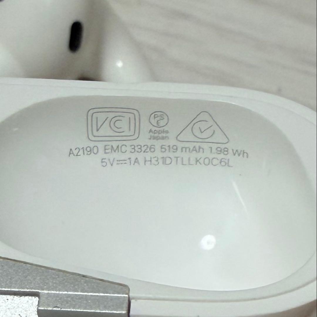 学*生様 【翌日発送】AirPodsPro本体 充電ケース Apple イヤホン