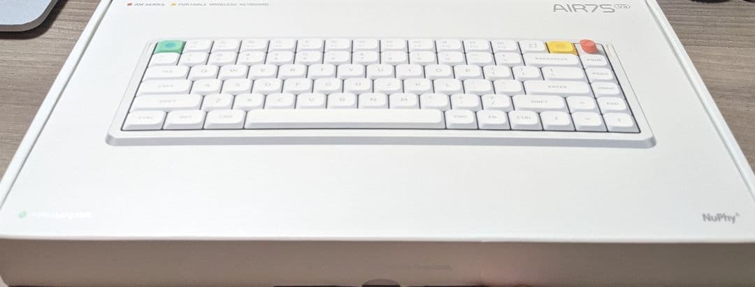 キーボード NuPhy Air75 V3 White / Red Nano / JIS