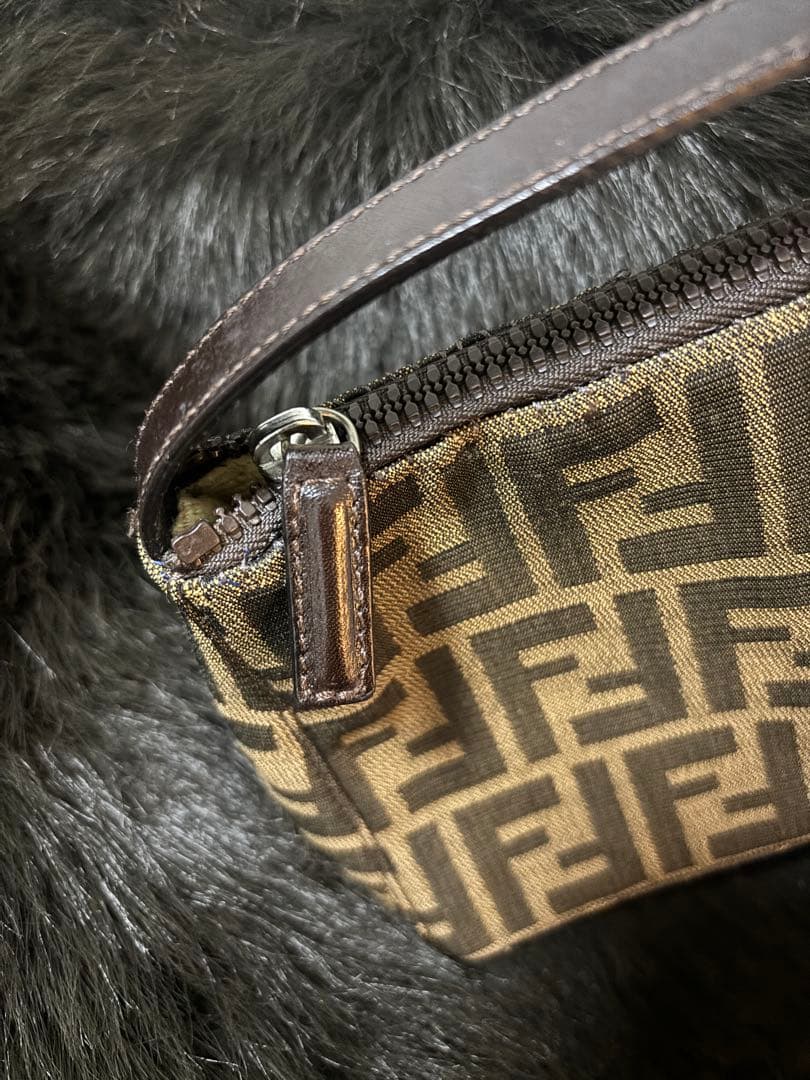 ヴィンテージFENDI ポーチ　ミニバッグ★