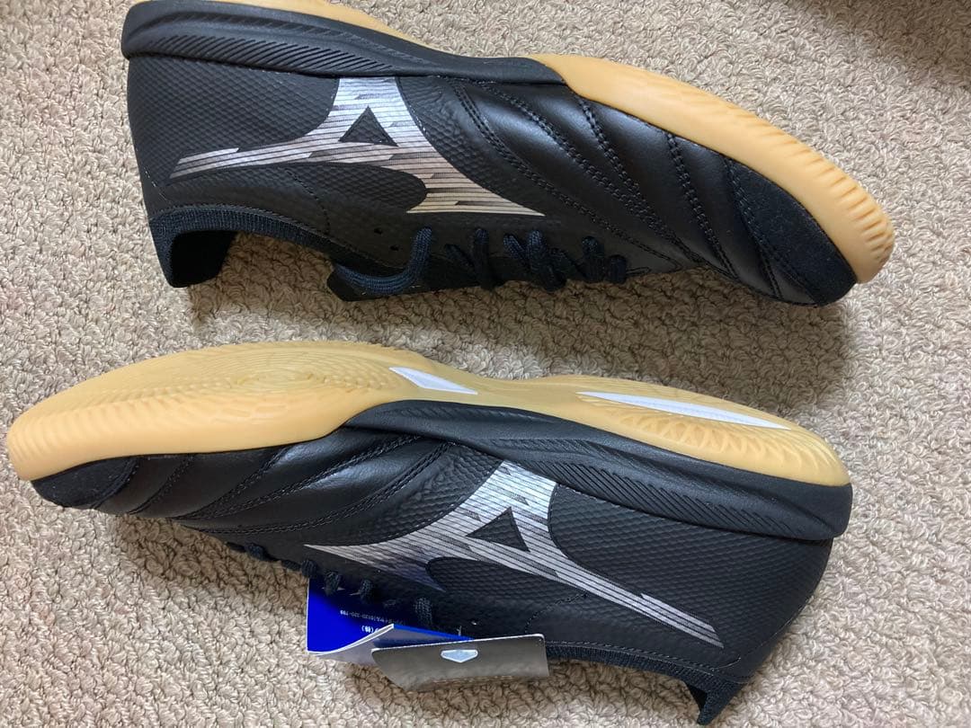 湘*人様 未使用モレリアNEOサラβ JAPAN 25.5 INフットサルsal