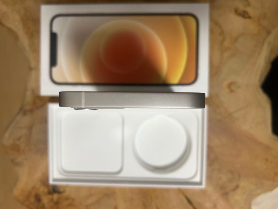 Apple iPhone 12 64GB ホワイト