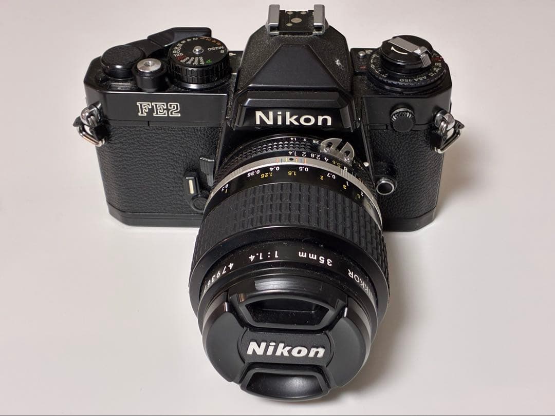 Nikon FE2 一眼レフカメラ　NIKKORレンズ付き　ブラック