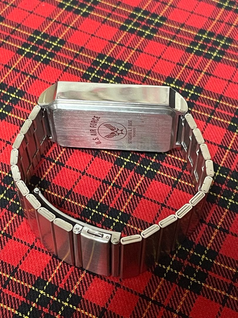 値下げ❗️ 世田谷ベース DAITAI時計 ケース.取扱説明書付き.電池交換済み