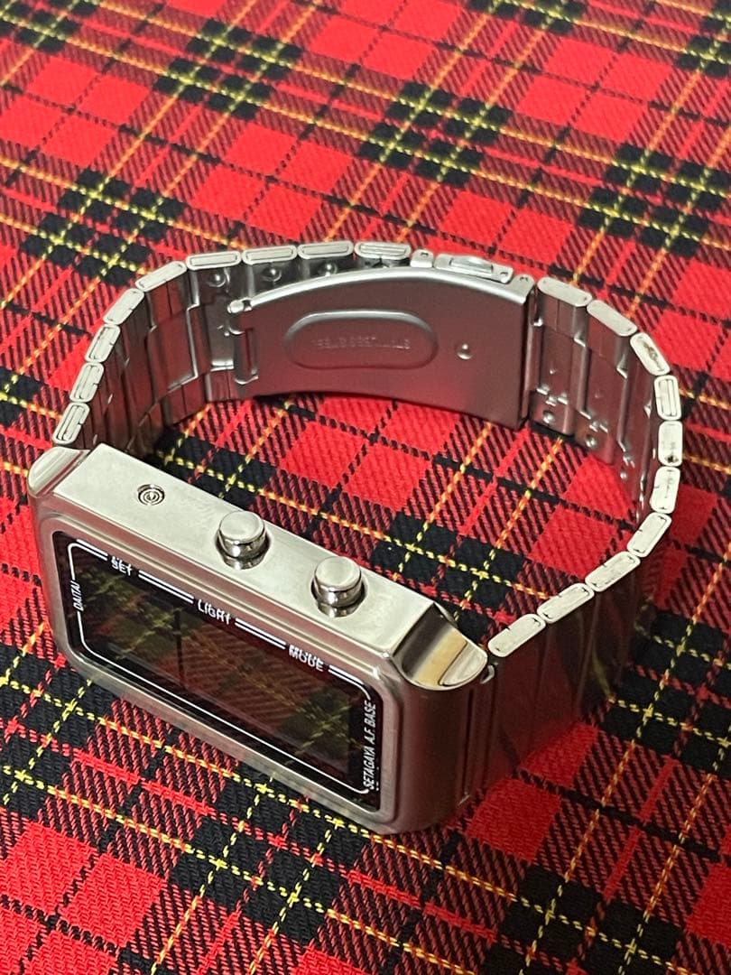 値下げ❗️ 世田谷ベース DAITAI時計 ケース.取扱説明書付き.電池交換済み