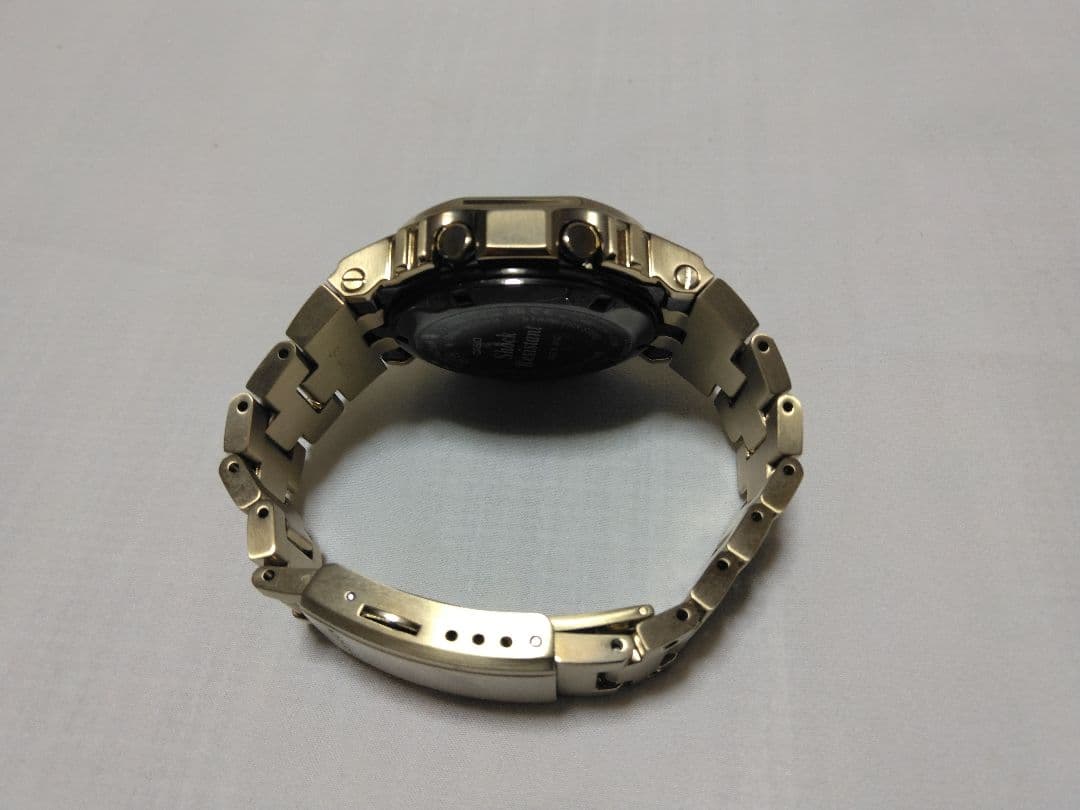 CASIO G-SHOCK GMW-B5000 ゴールド