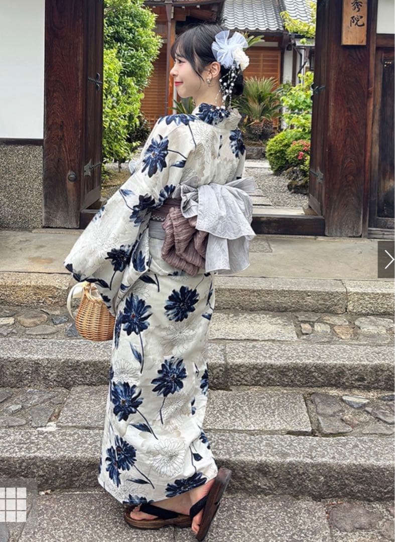 ◎GRL [tu1495] ガーベラ浴衣セット　浴衣と帯　2点　モノトーン　古典