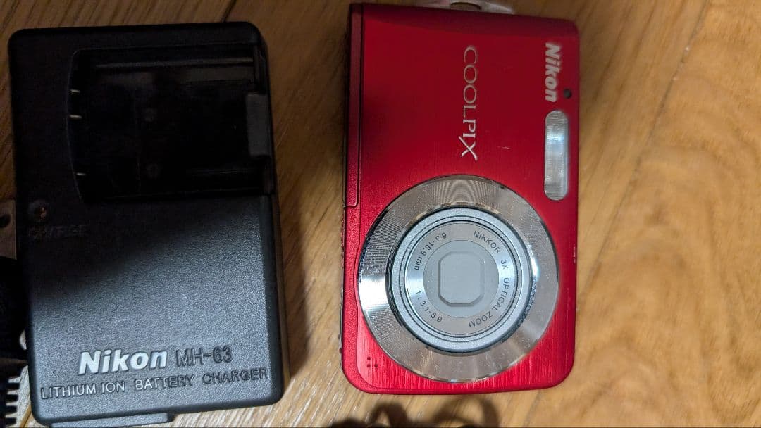 【値下げ】Nikon COOLPIX S210 レッド