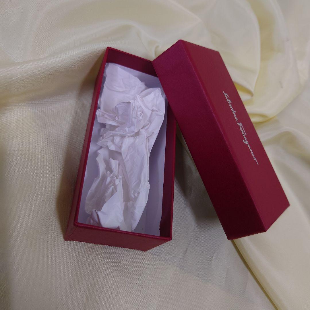 SalvatoreFerragamo　サルバトーレフェラガモ　ヴァラ　バレッタ