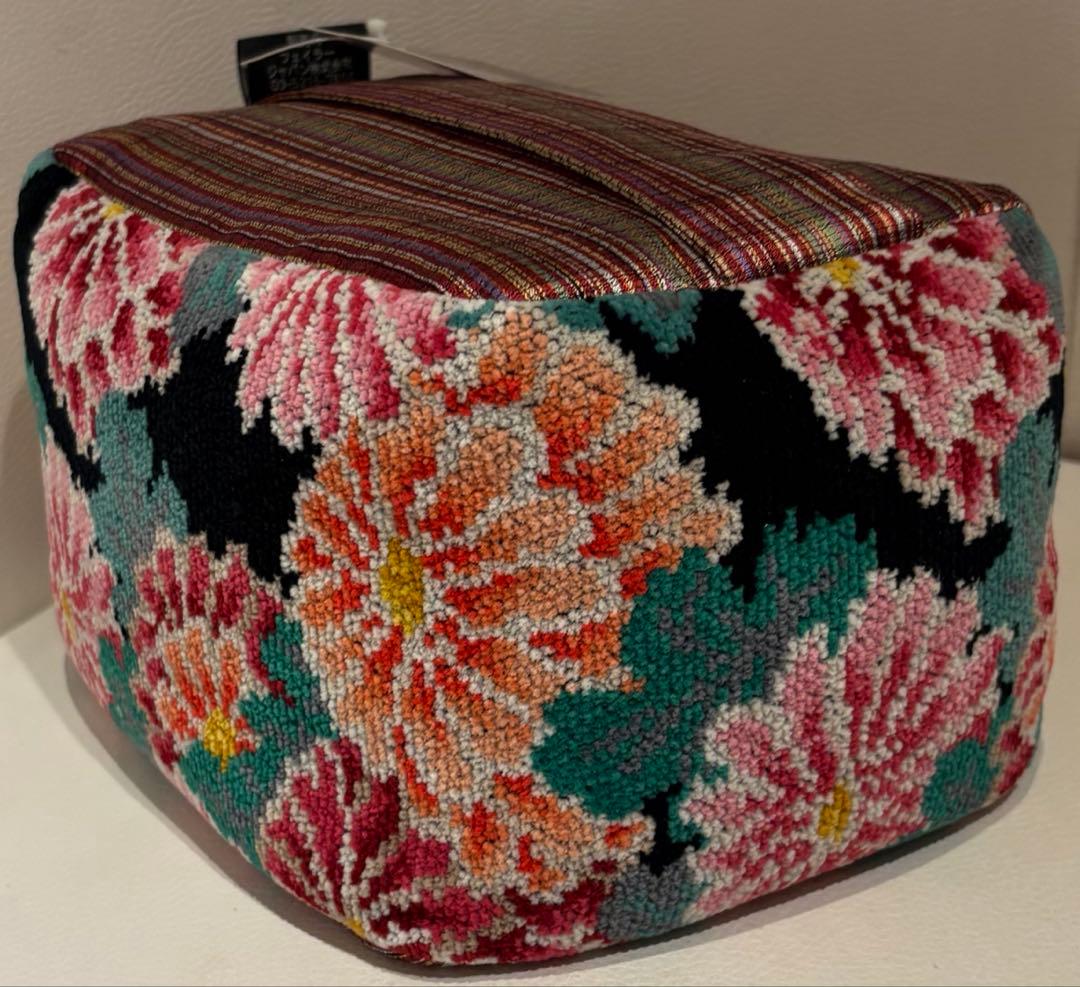 フェイラー　和柄　西陣織 シルク 絹 クッション 枕 新品タグ付き　FEILER