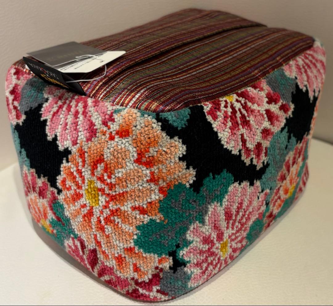 フェイラー　和柄　西陣織 シルク 絹 クッション 枕 新品タグ付き　FEILER