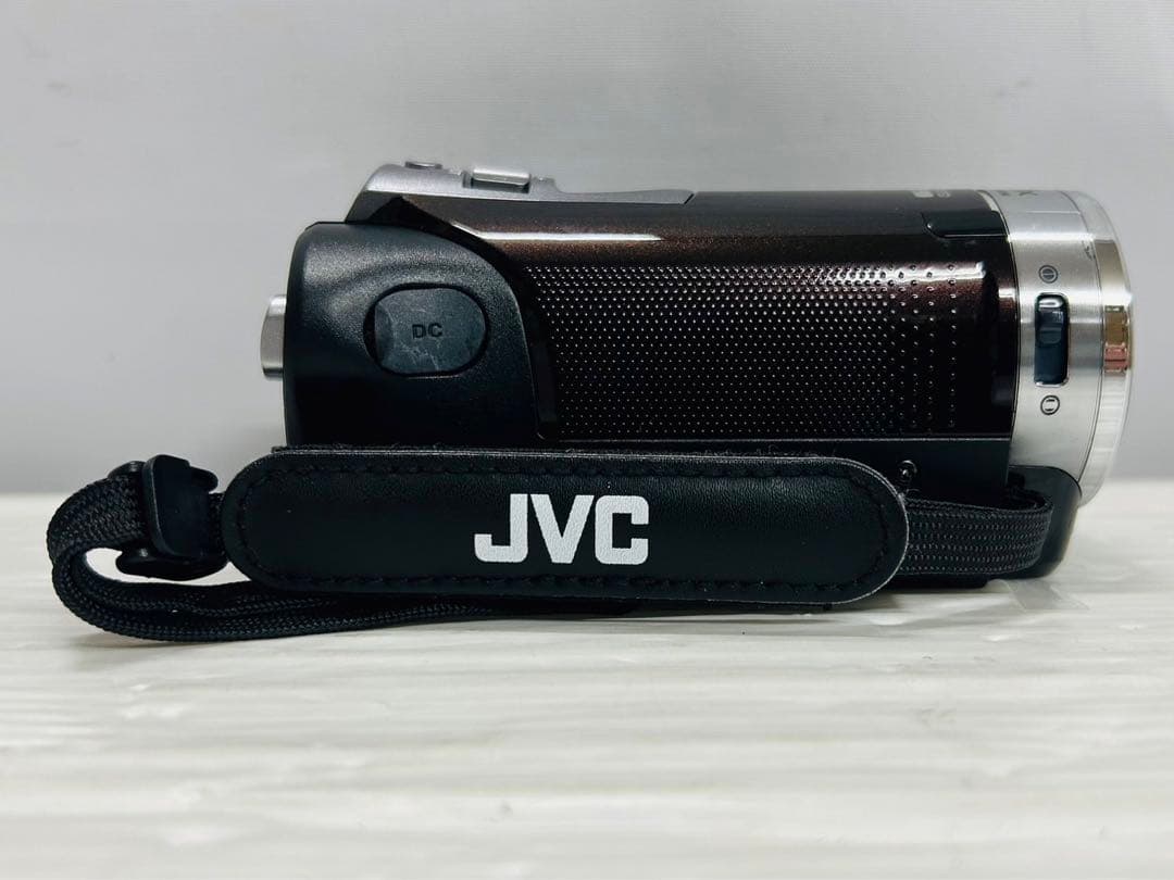 ドナちゃん専用★極美品★ JVC Everio GZ-E690-T ビデオカメラ