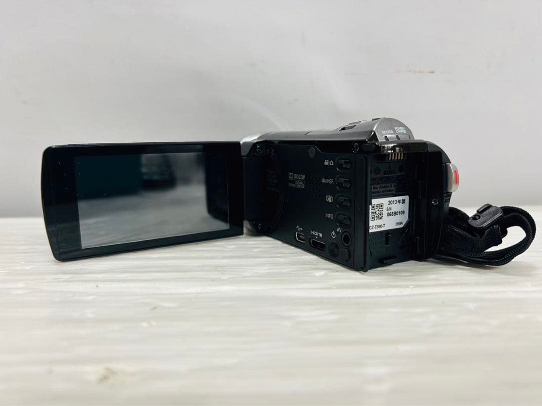 ドナちゃん専用★極美品★ JVC Everio GZ-E690-T ビデオカメラ