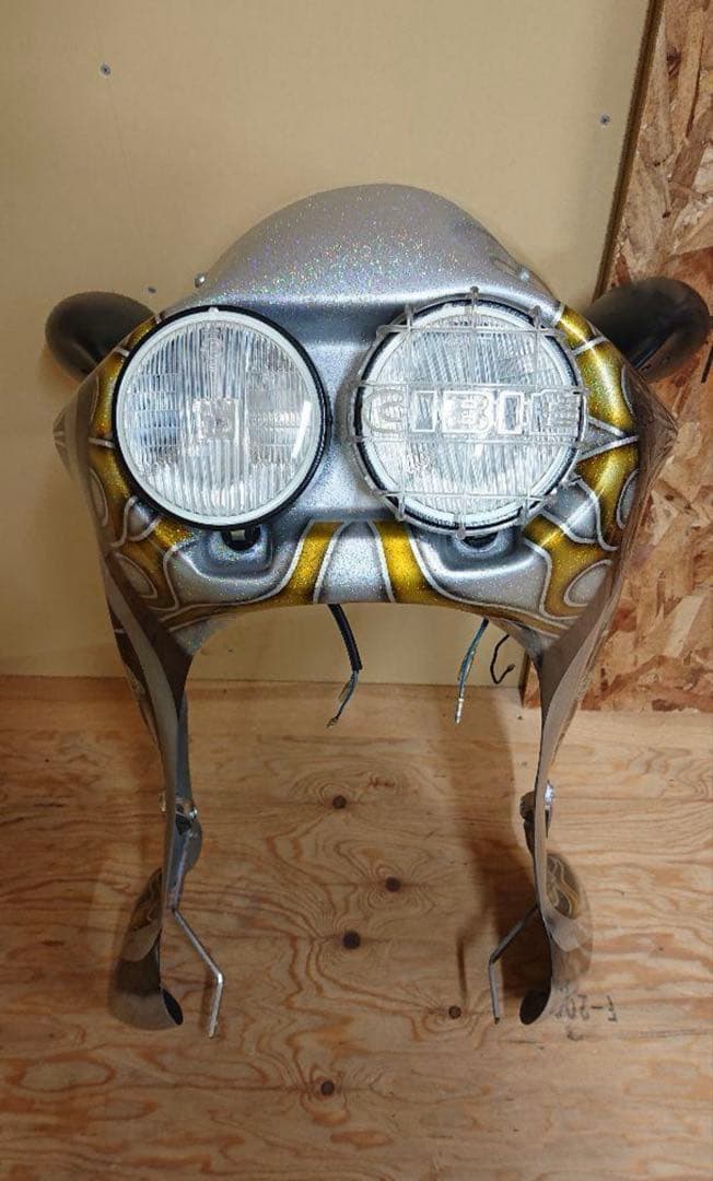 YAMAHA xj400 外装７点フルセット　業者塗装後未使用品　保管傷多少あり