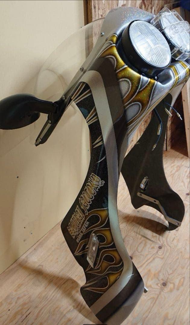 YAMAHA xj400 外装７点フルセット　業者塗装後未使用品　保管傷多少あり