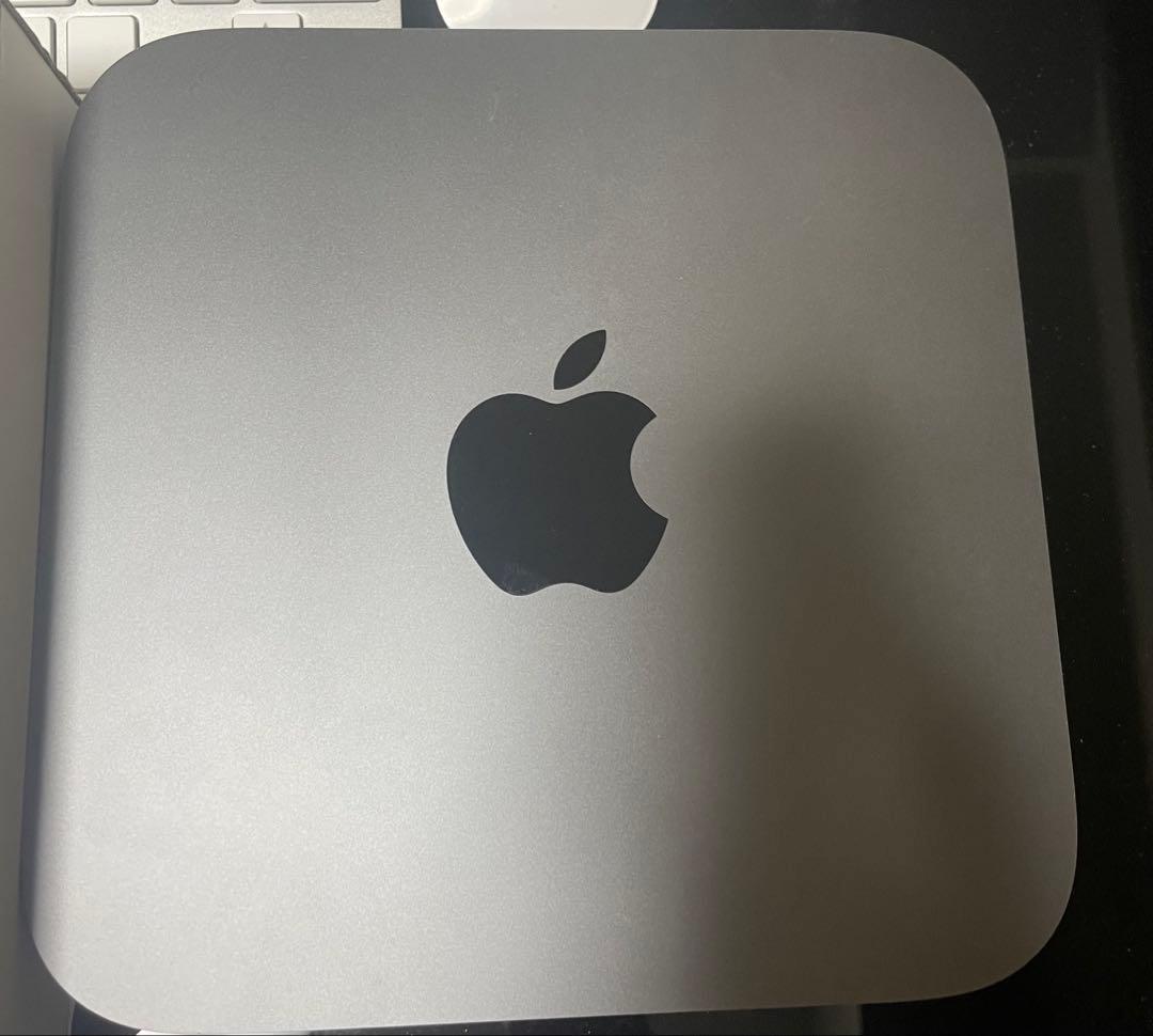 しろ　Apple Mac mini late 2018 core i3