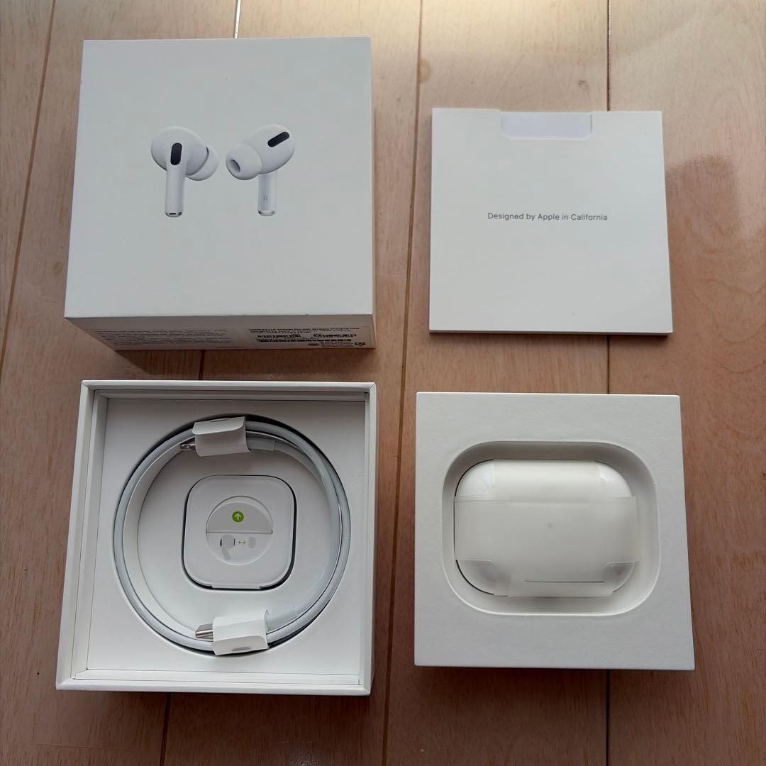 Apple AirPods pro 第一世代　Lightning充電