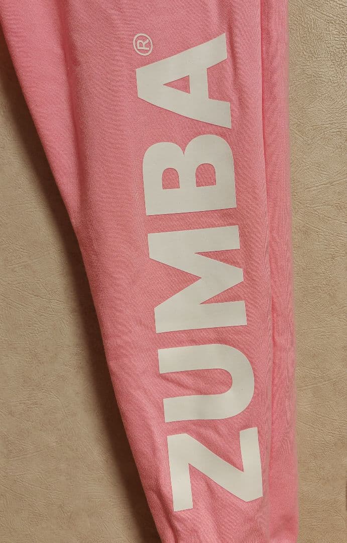 【正規品】ZUMBA バレンタイン パンツ Tシャツ　バンダナ★ピンク色USED