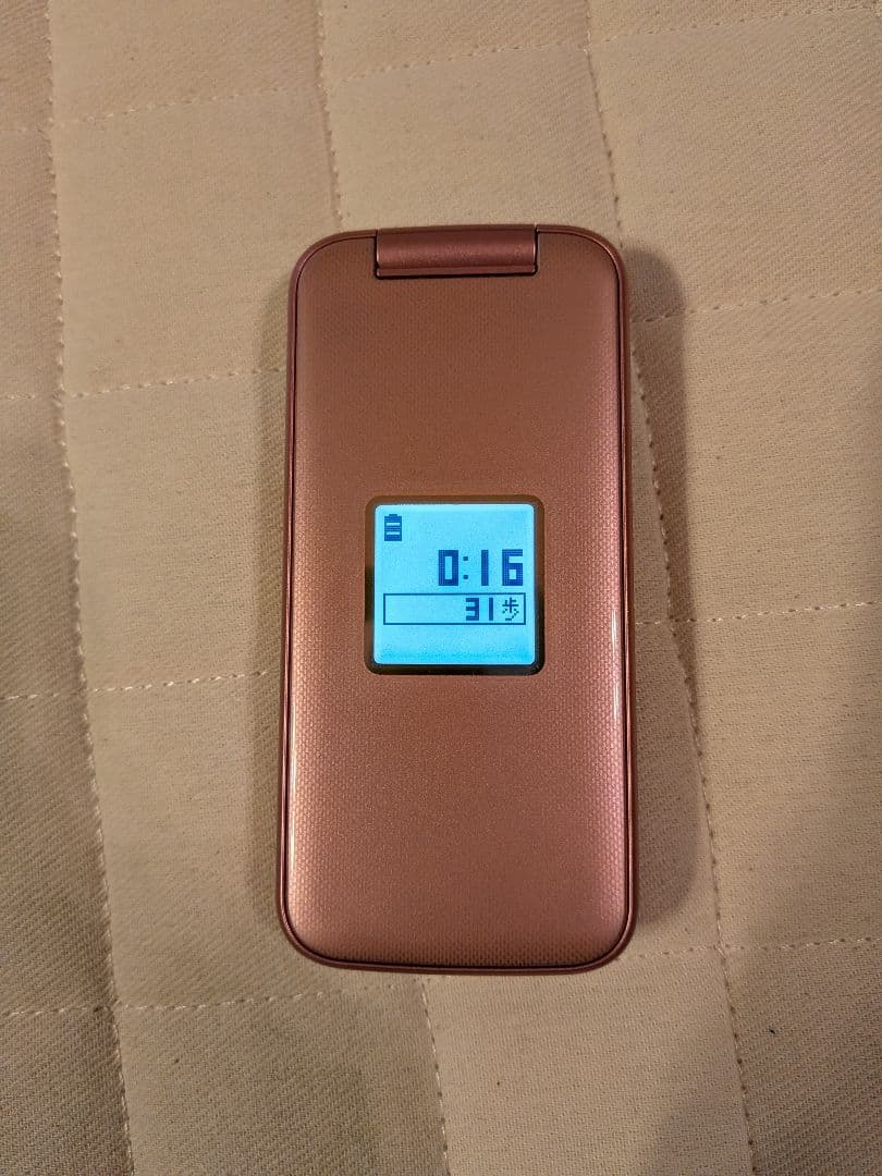 docomo らくらくホン F-02J ピンク 充電器付き