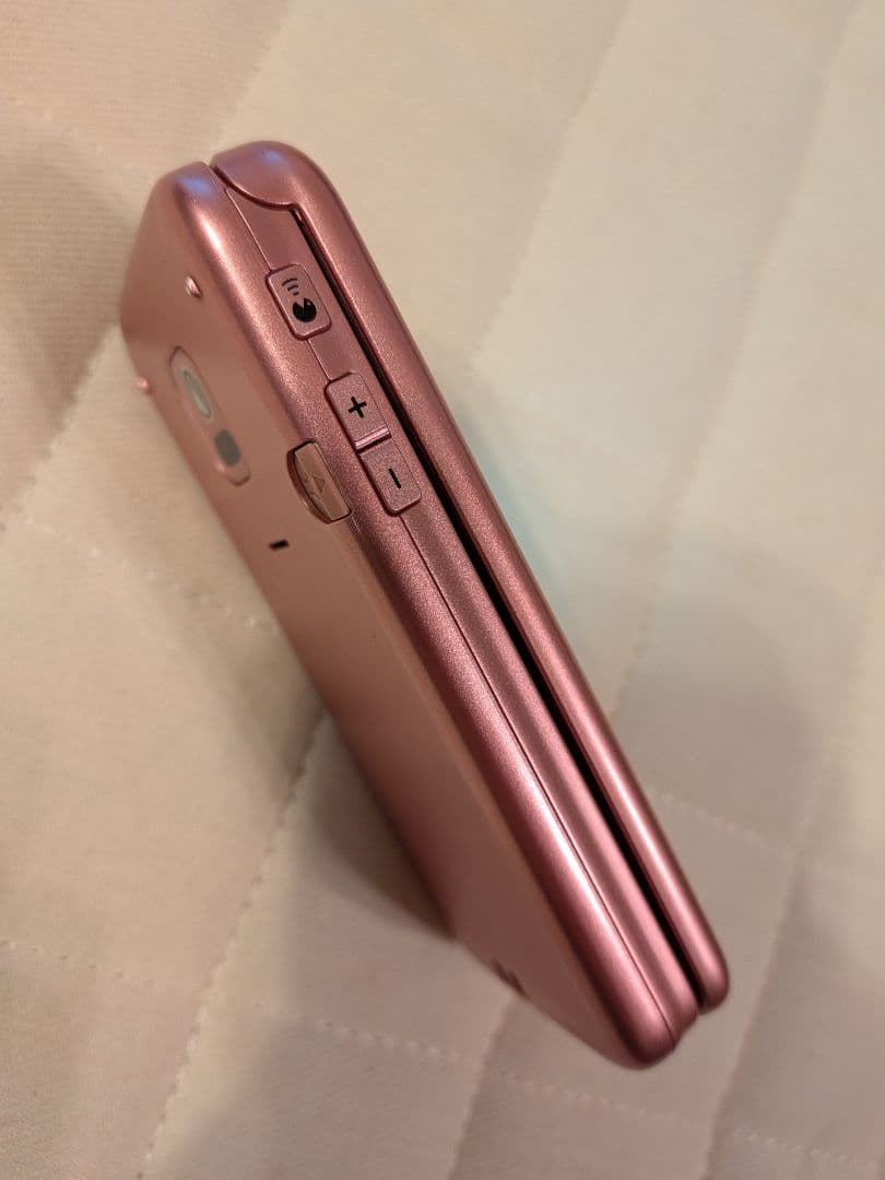 docomo らくらくホン F-02J ピンク 充電器付き