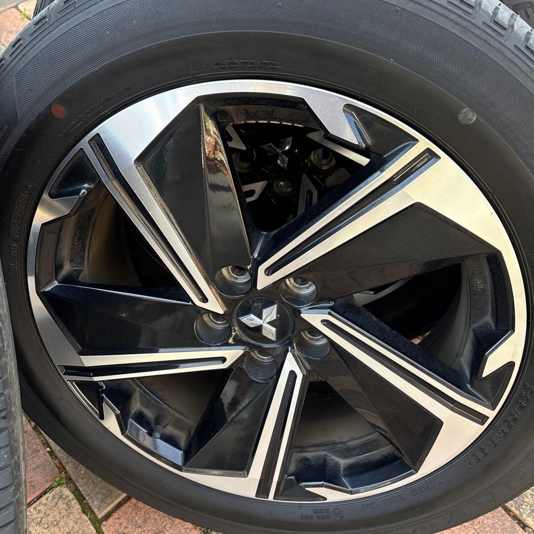 エクリプスクロスPHEV GL3W 純正18インチ ホイールセット