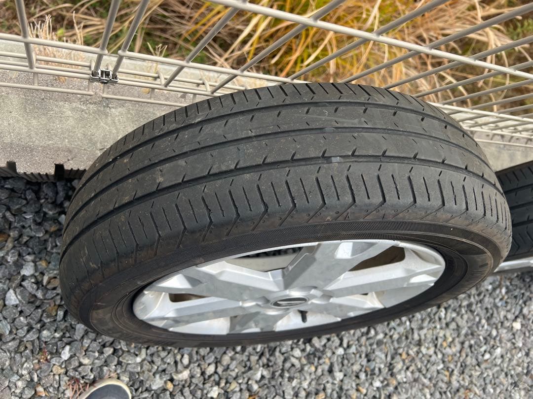 ダイハツタフトタイヤ