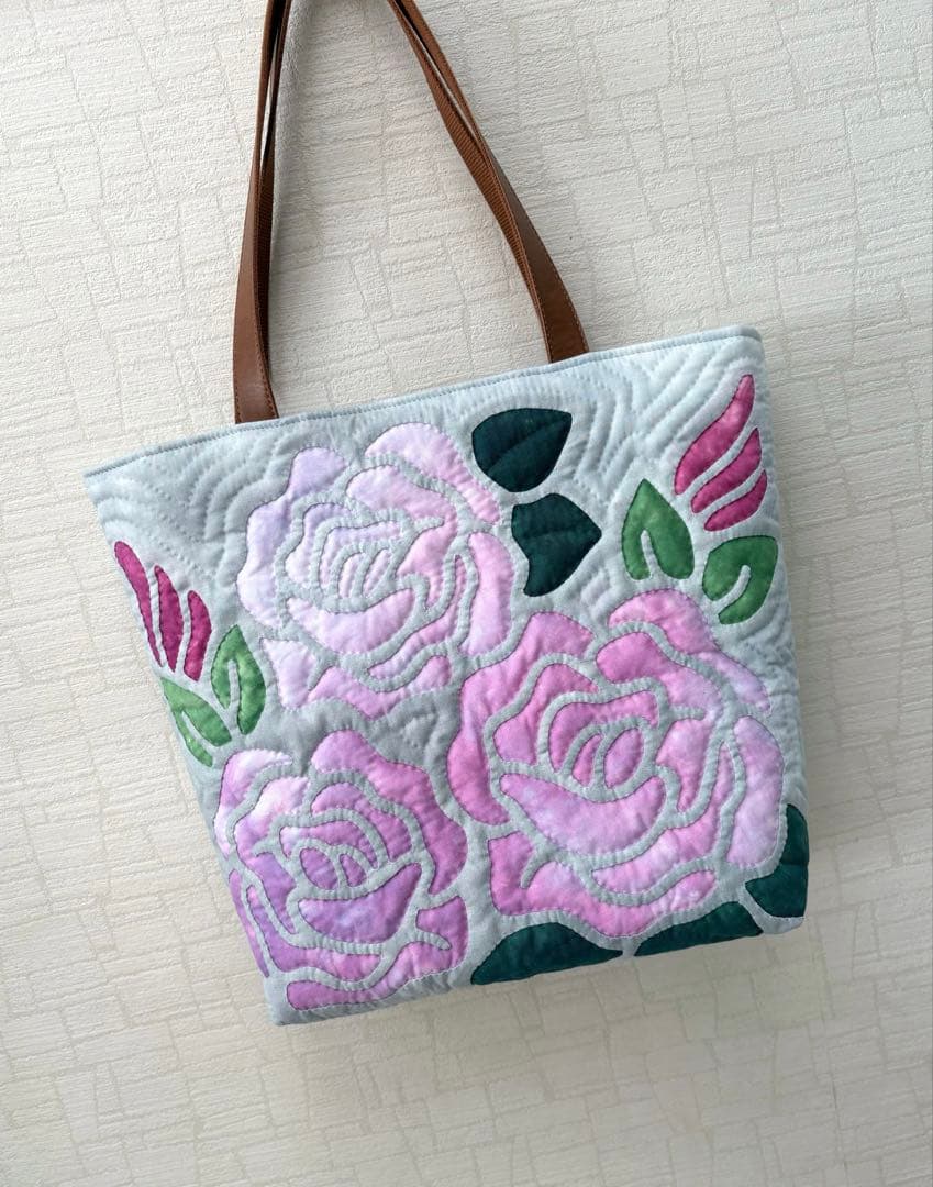 ハワイアンキルト　　　　　　トートバッグ　　　　　　　　バラ♡ グレー