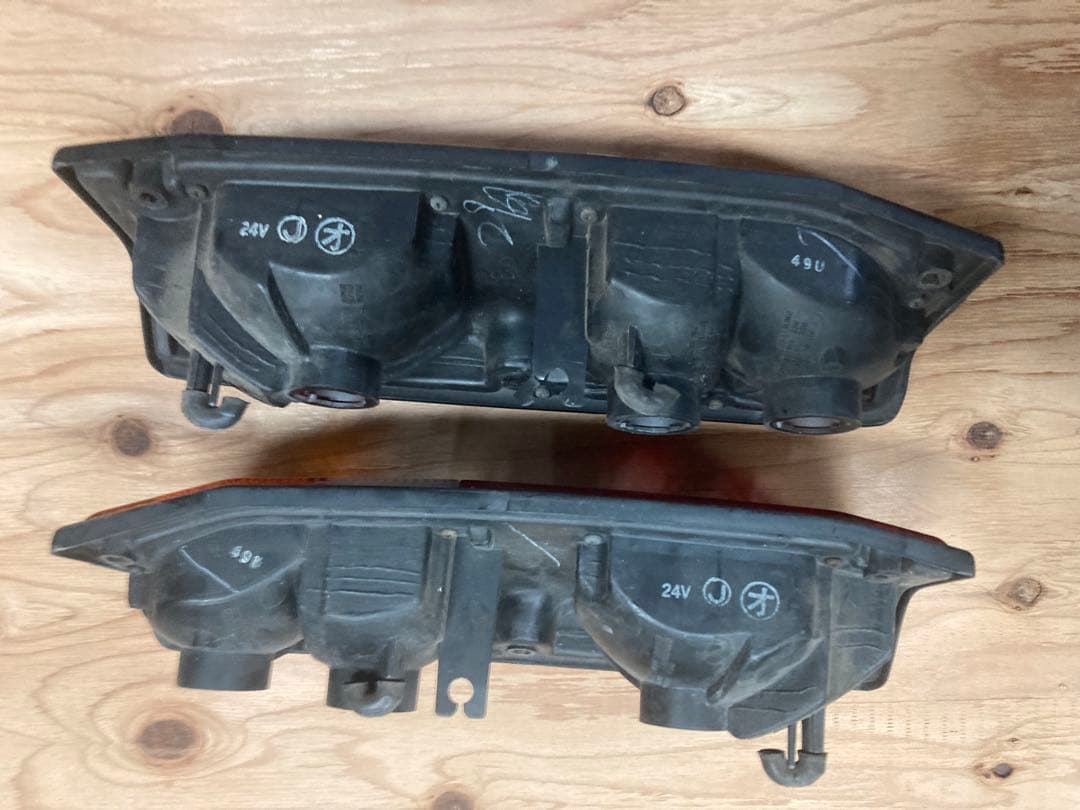 ランドクルーザー71 73 純正テールランプ 左右TOYOTA ランクル70