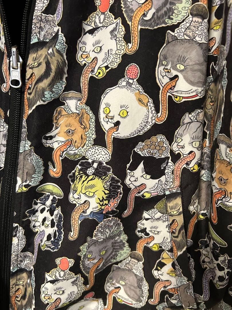 男女兼用 グラニフ 石黒亜矢子 猫舌茸 ブルゾン リバーシブル 化け猫 Lサイズ