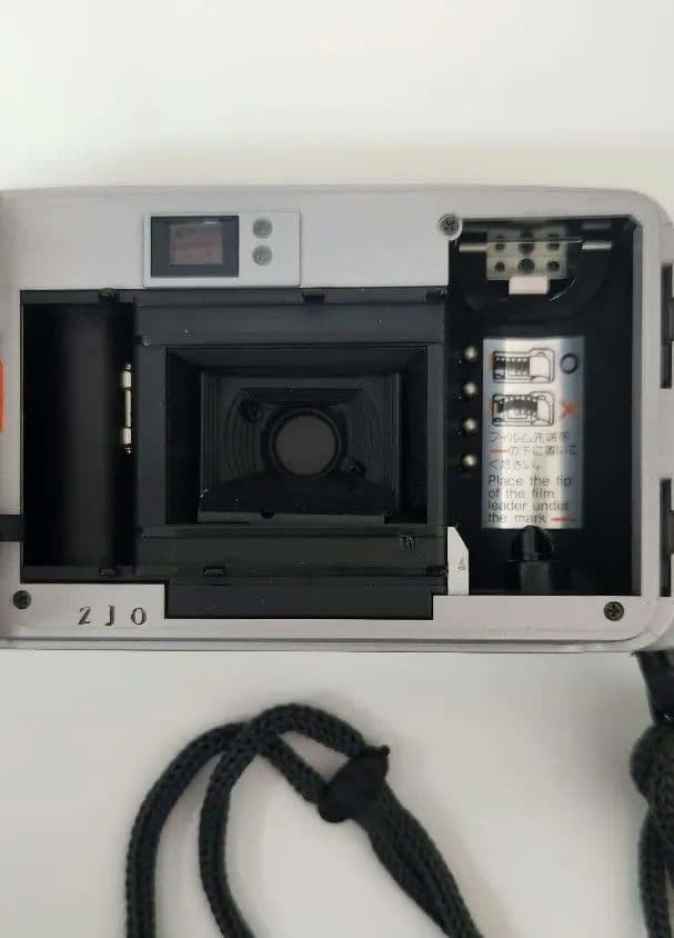 フィルムカメラ KYOCERA TPROOF Carl Zeiss Tessar 3.5/35