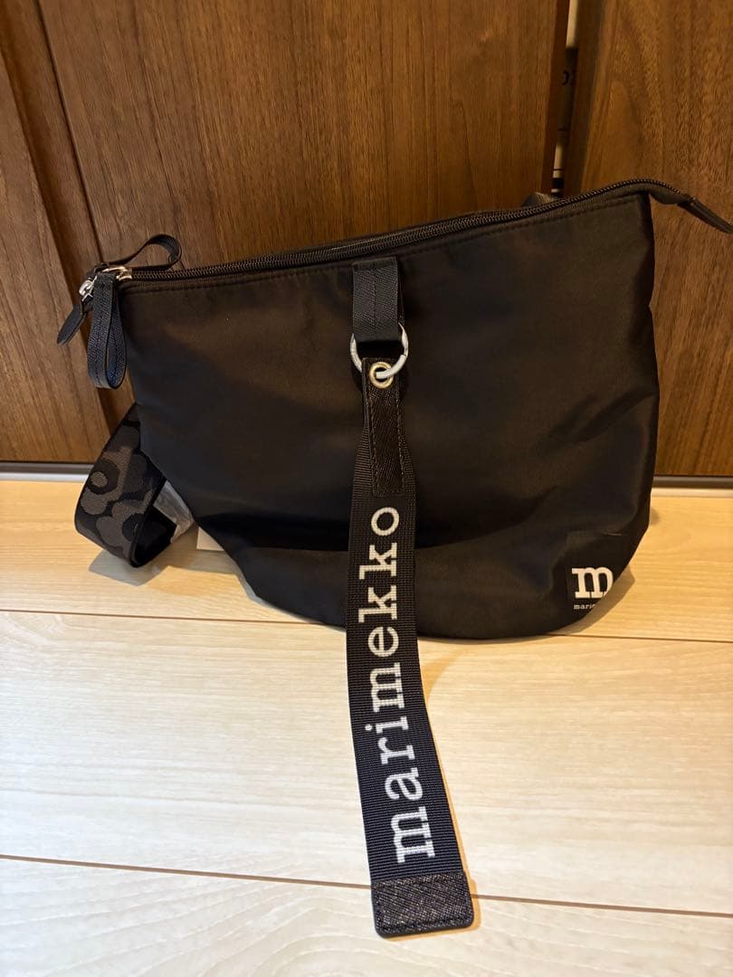 正規品 マリメッコ All Day Bucket Solid ショルダーバック