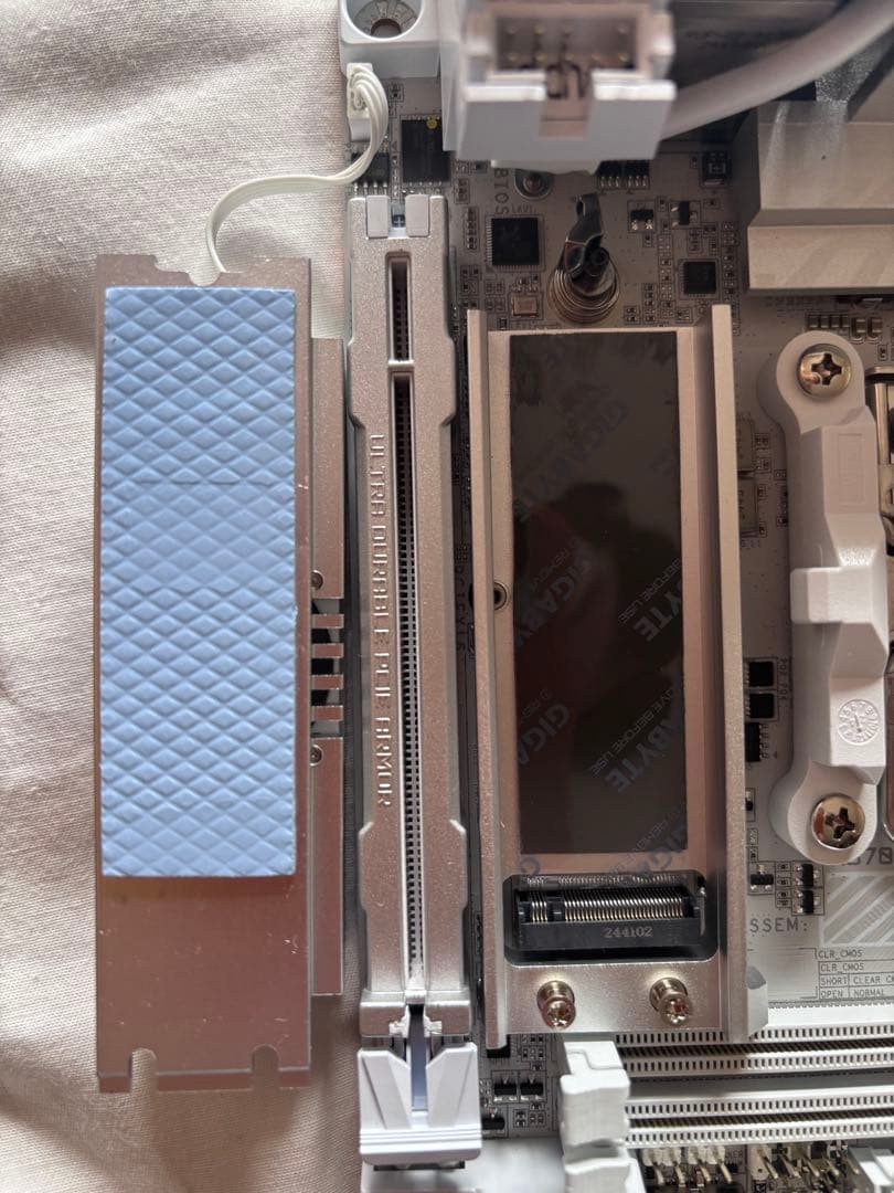 マザーボード GIGABYTE X870I AORUS PRO ICE