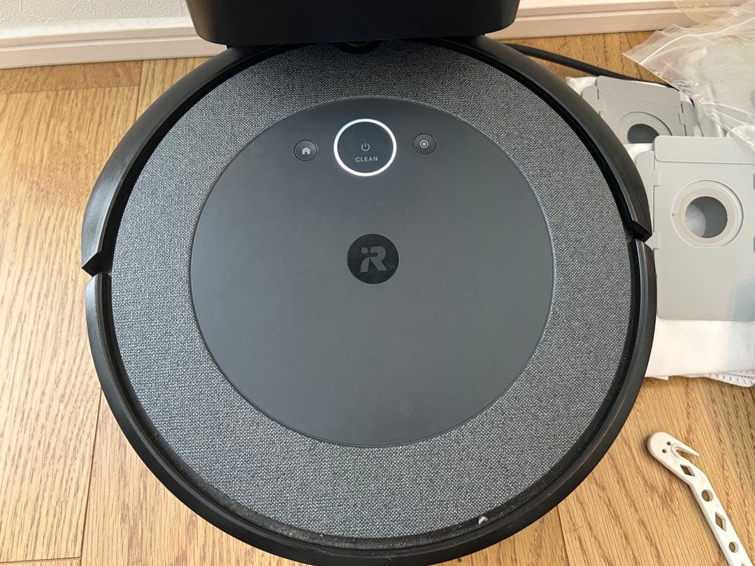 新品パーツ多数　ルンバ i3+ ロボット掃除機 アイロボット クリーンベース