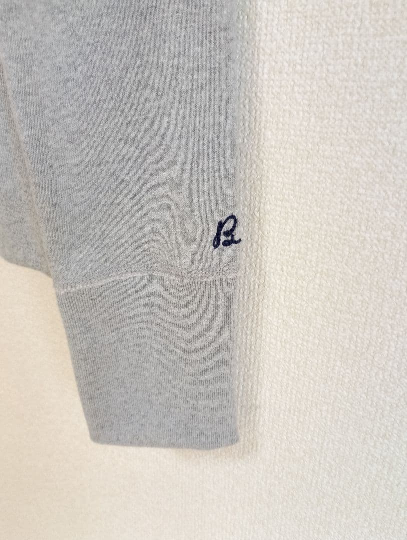 タグつき未使用　SLIM FIT ZIP HOODIE