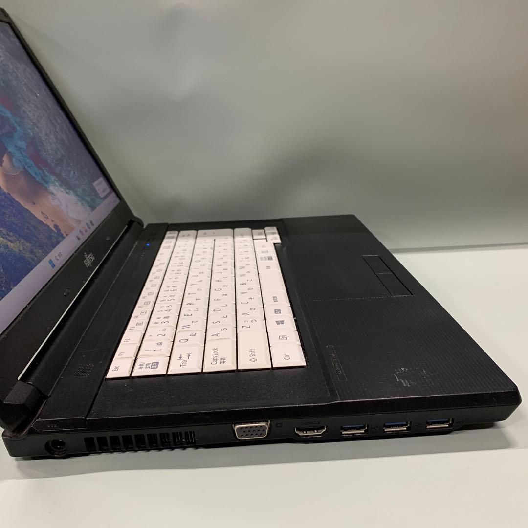 富士通　DVD 爆速SSD Windows11 ノートパソコン美品