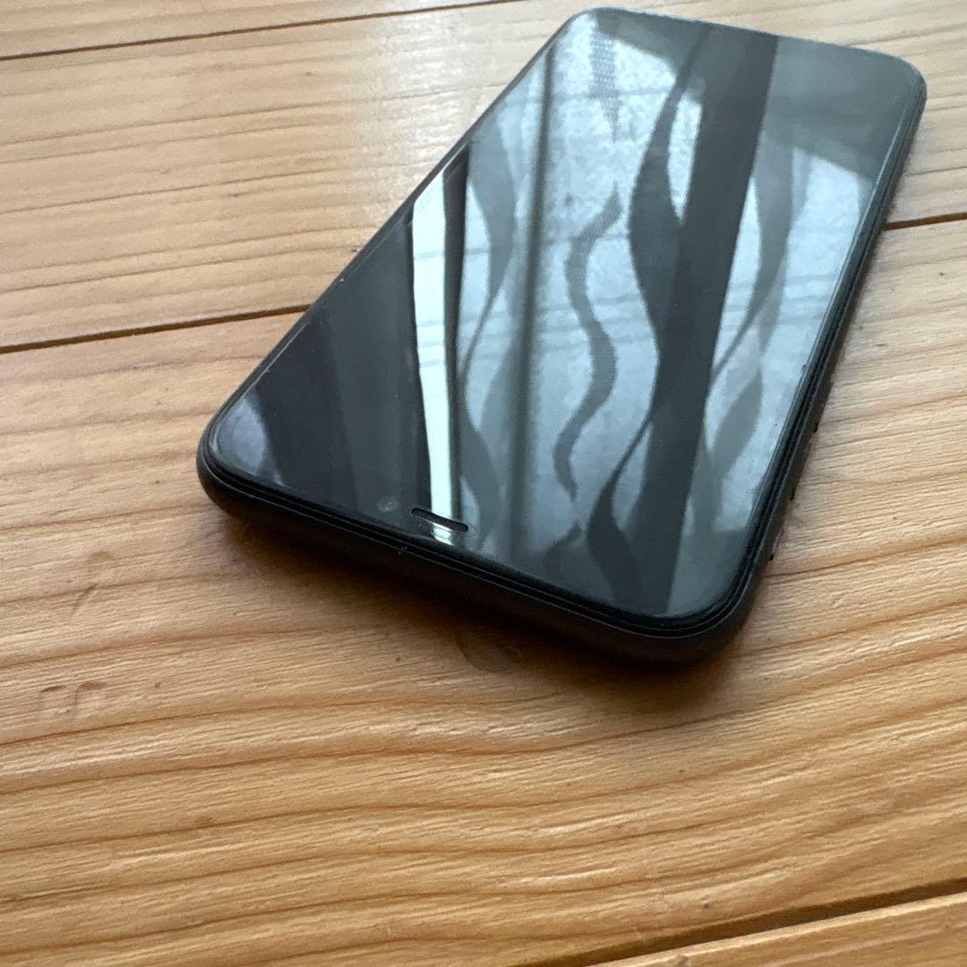 Apple iPhone 11 ブラック本体