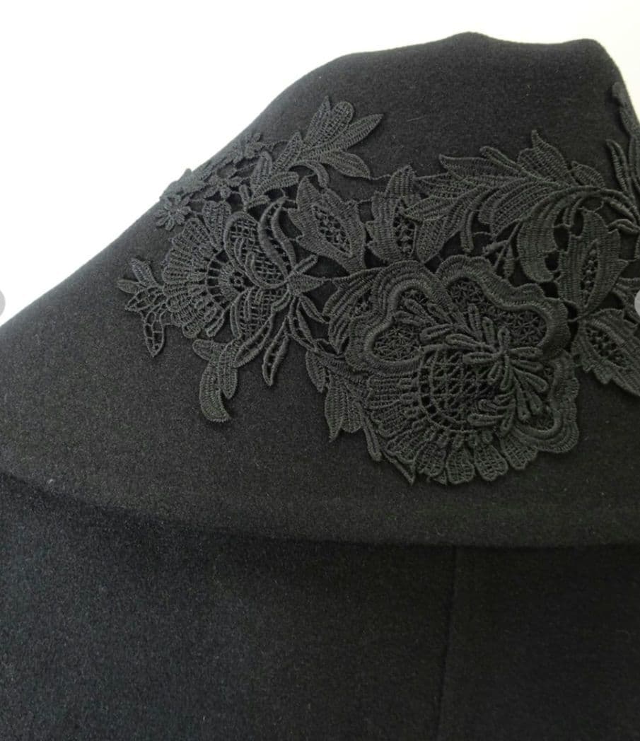 カリーナスーパービューティー　今季カタログ掲載ショートコート黒44XL新品