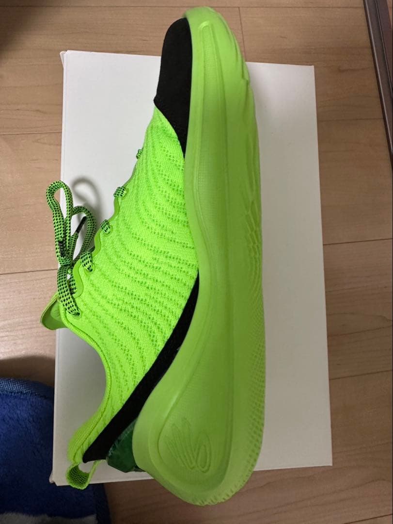 カリー12 バスケットボールシューズ 26.5cm ライムグリーン/ブラック