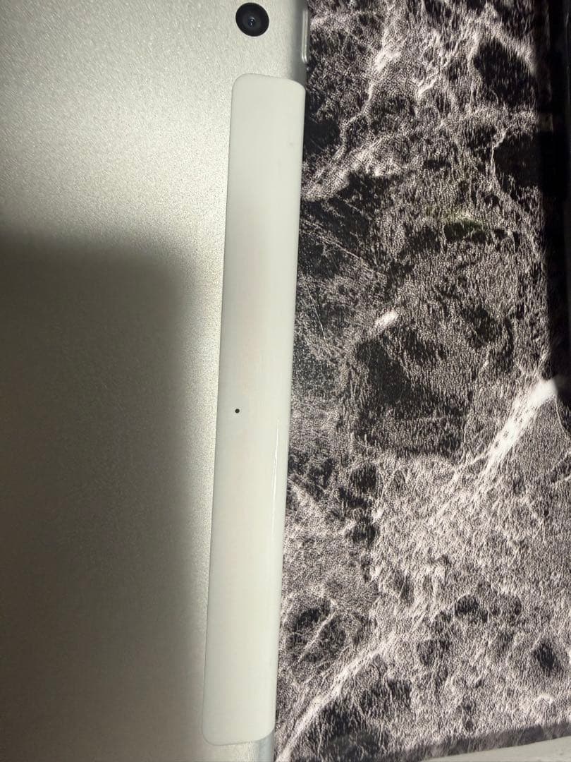 Apple iPad シルバー 本体 元箱付き　第6世代