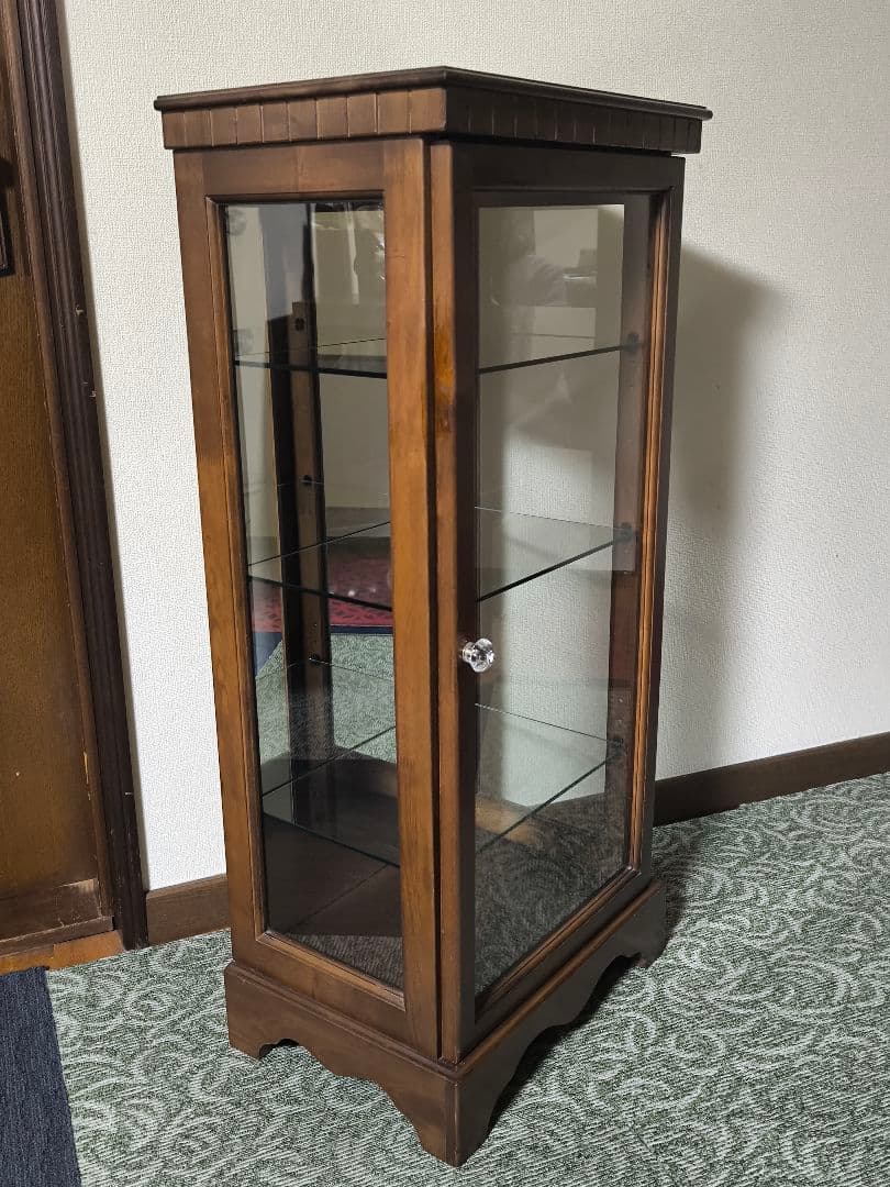 ガラスケース　ガラス飾り棚　キャビネット　コレクションケース　ショーケース