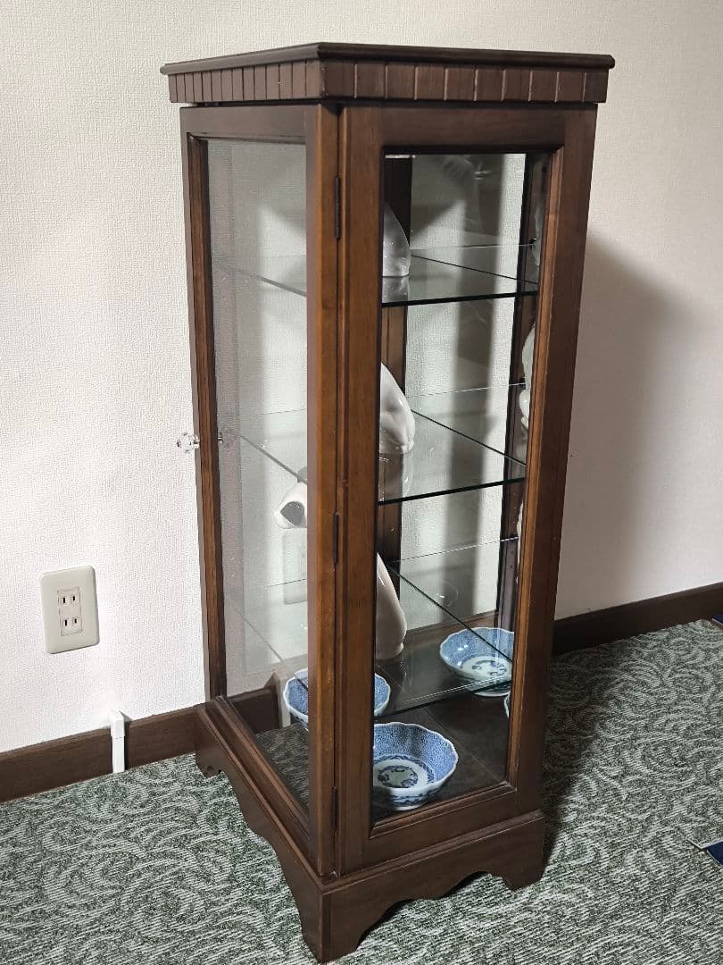 ガラスケース　ガラス飾り棚　キャビネット　コレクションケース　ショーケース