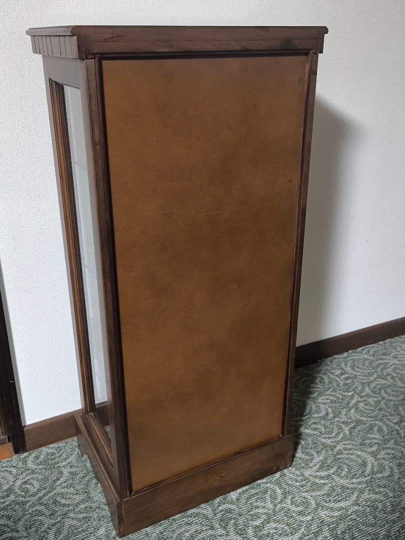 ガラスケース　ガラス飾り棚　キャビネット　コレクションケース　ショーケース