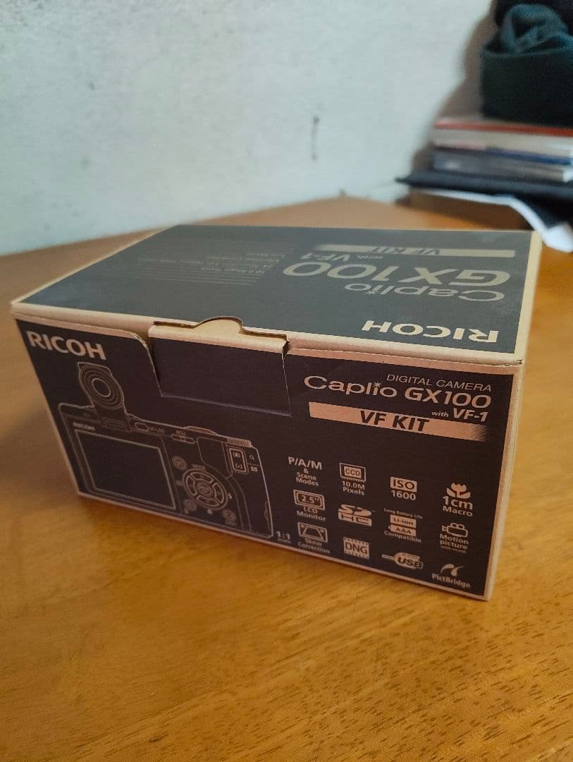 美品【RICOH】Caplio GX100 with VF-1 と LC-1付き