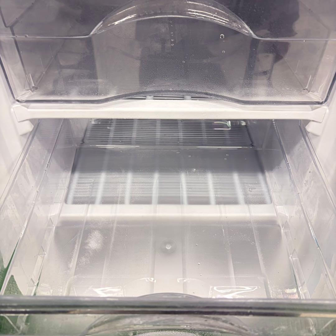 650ホワイト　2024年製　冷蔵庫　140L 小型　一人暮らし　2ドア　右開き