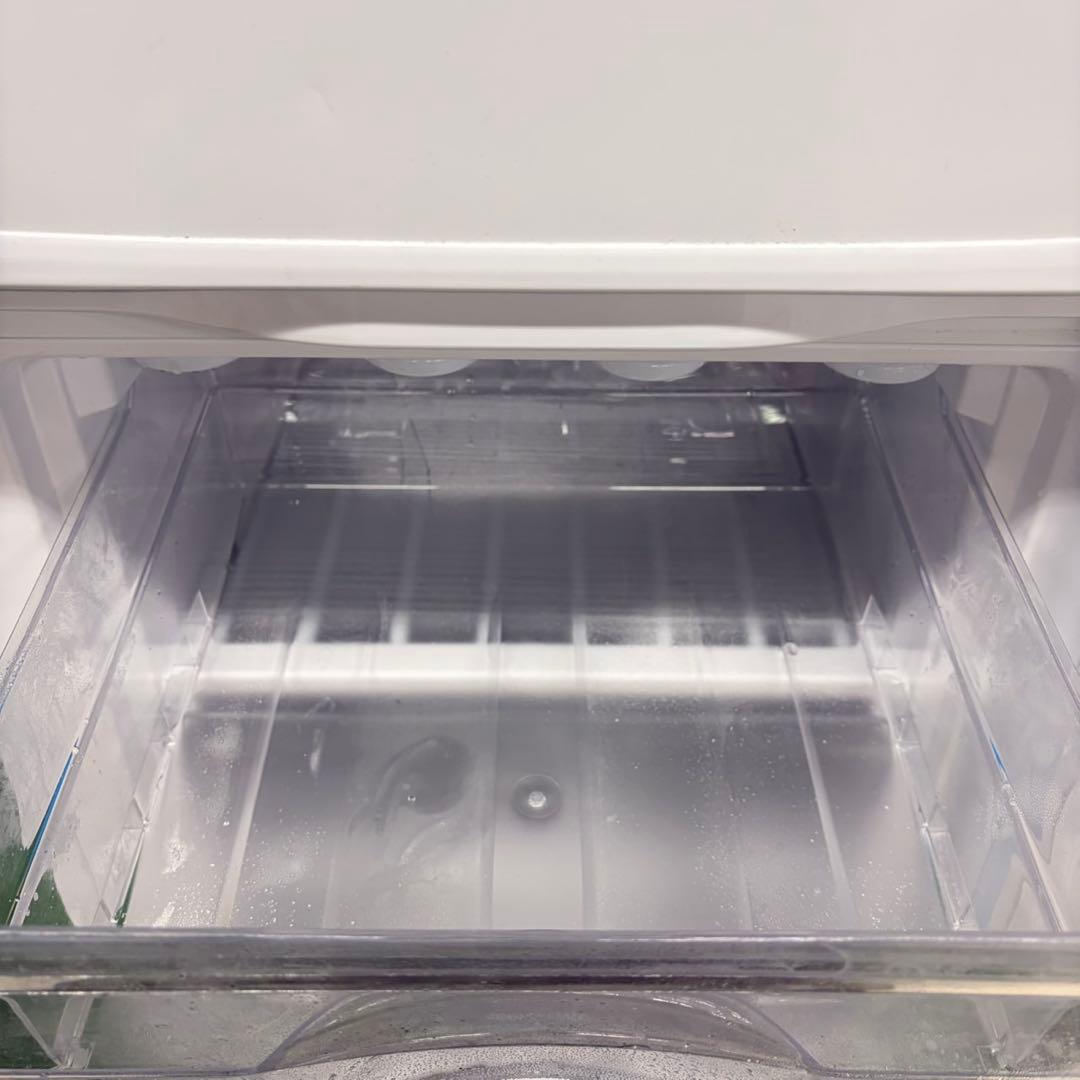 650ホワイト　2024年製　冷蔵庫　140L 小型　一人暮らし　2ドア　右開き