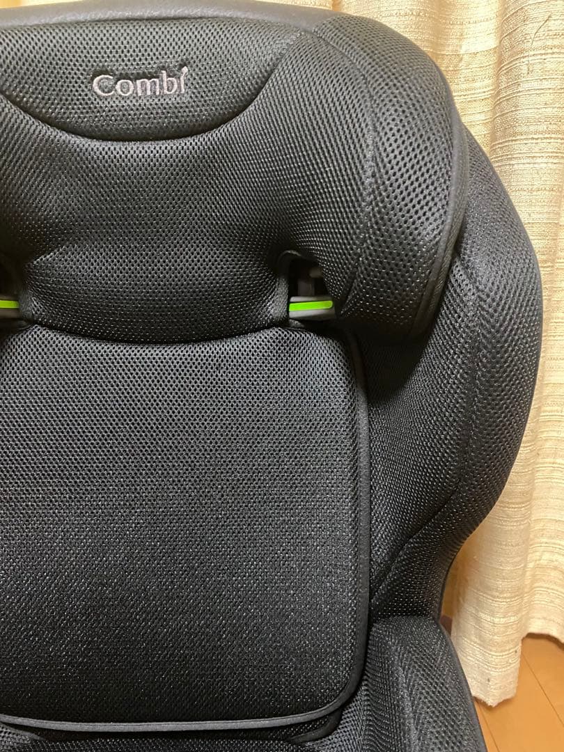 中古美品　コンビ　ジョイトリップアドバンス　ISOFIX 2024年製