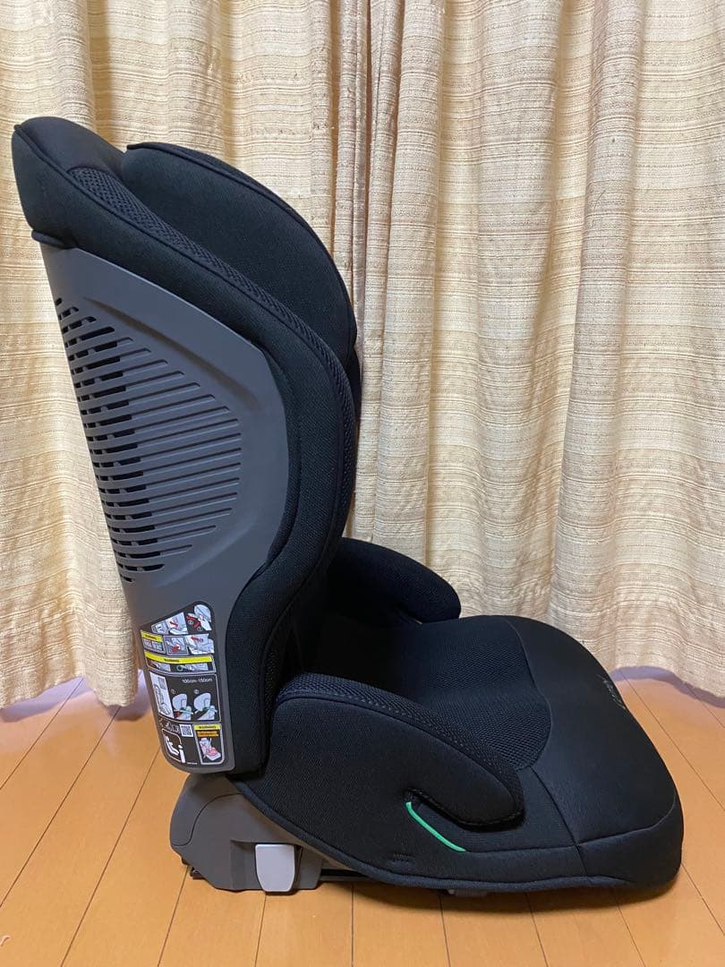 中古美品　コンビ　ジョイトリップアドバンス　ISOFIX 2024年製